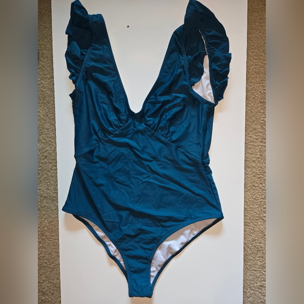 Aava one piece swimsuit